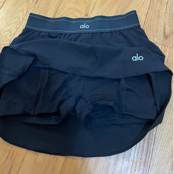 Alo Match Point Skirt – XS/S – Black – Excellent Condition - Picture 3 of 4